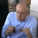 สติกเกอร์