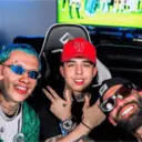 ស្ទីកเกอร์